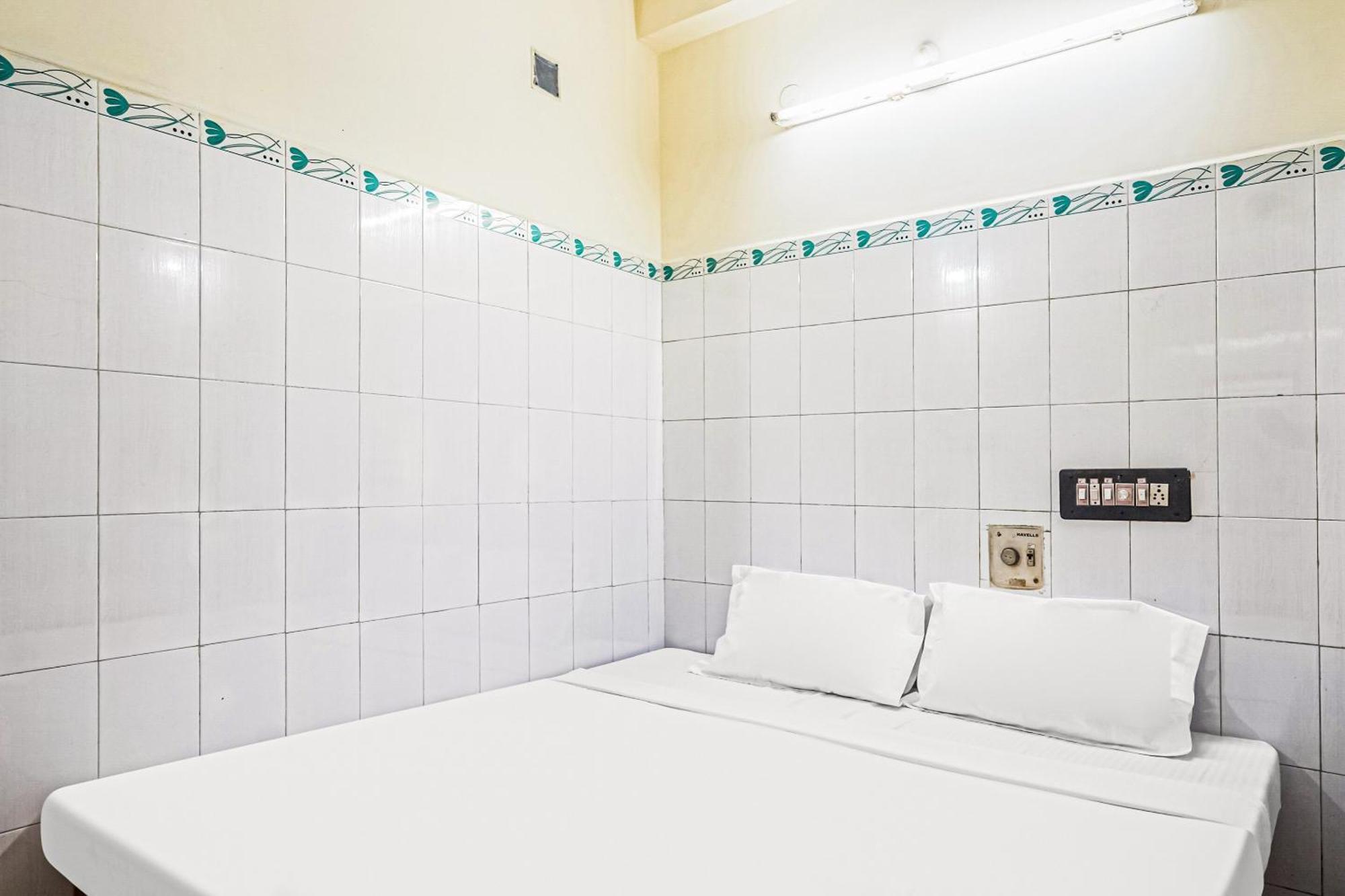 Spot On Venkata Sai Residency Otel Tirupati Dış mekan fotoğraf
