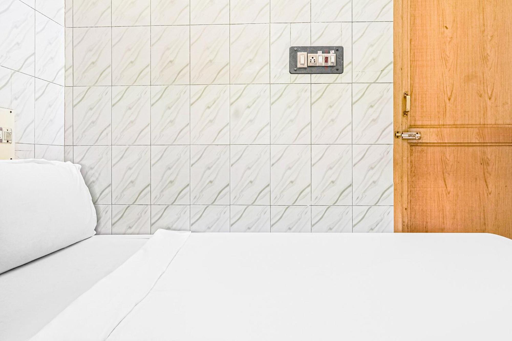 Spot On Venkata Sai Residency Otel Tirupati Dış mekan fotoğraf