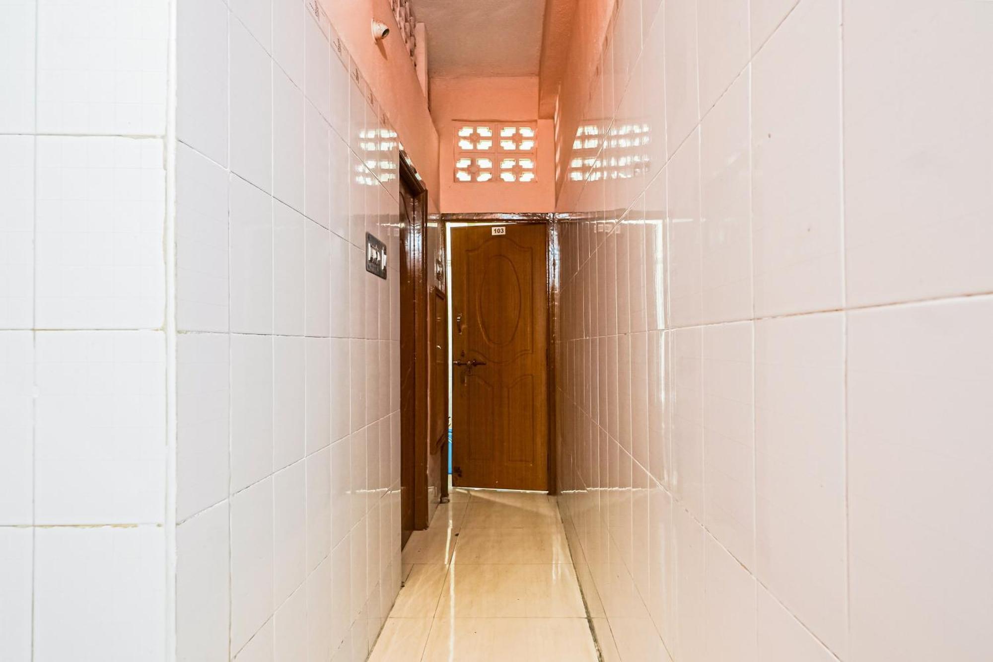 Spot On Venkata Sai Residency Otel Tirupati Dış mekan fotoğraf